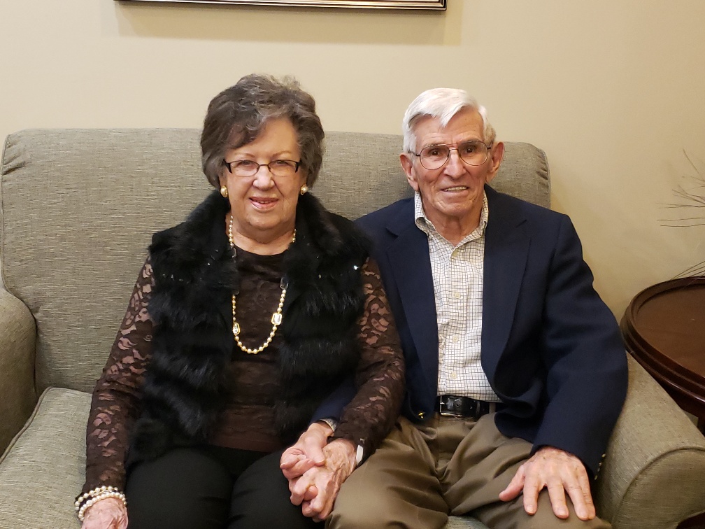 Bridgewood Gardens | Senior couple