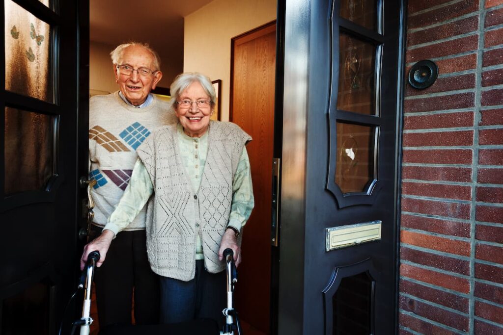 Bridgewood Gardens | Seniors leaving their apartments