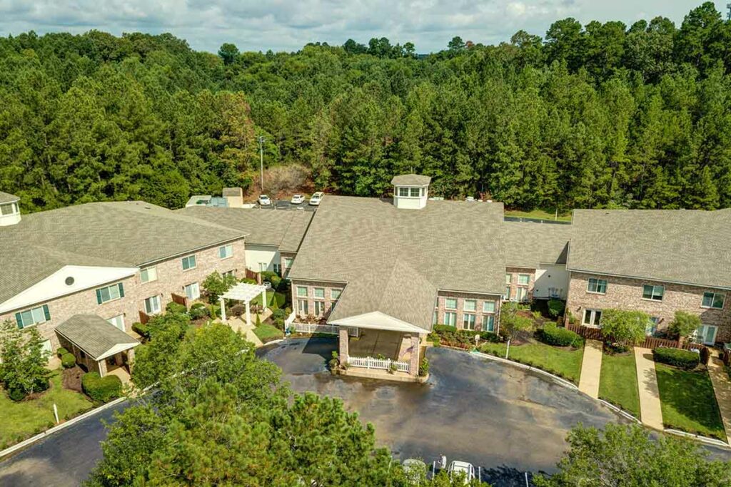 Castlewoods Place | Aerial view of building