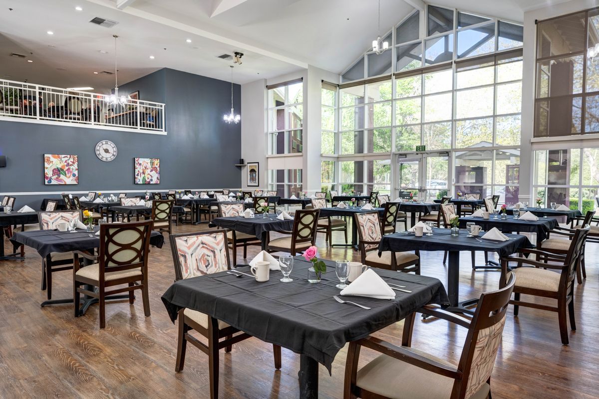 Creston Village | Dining Room