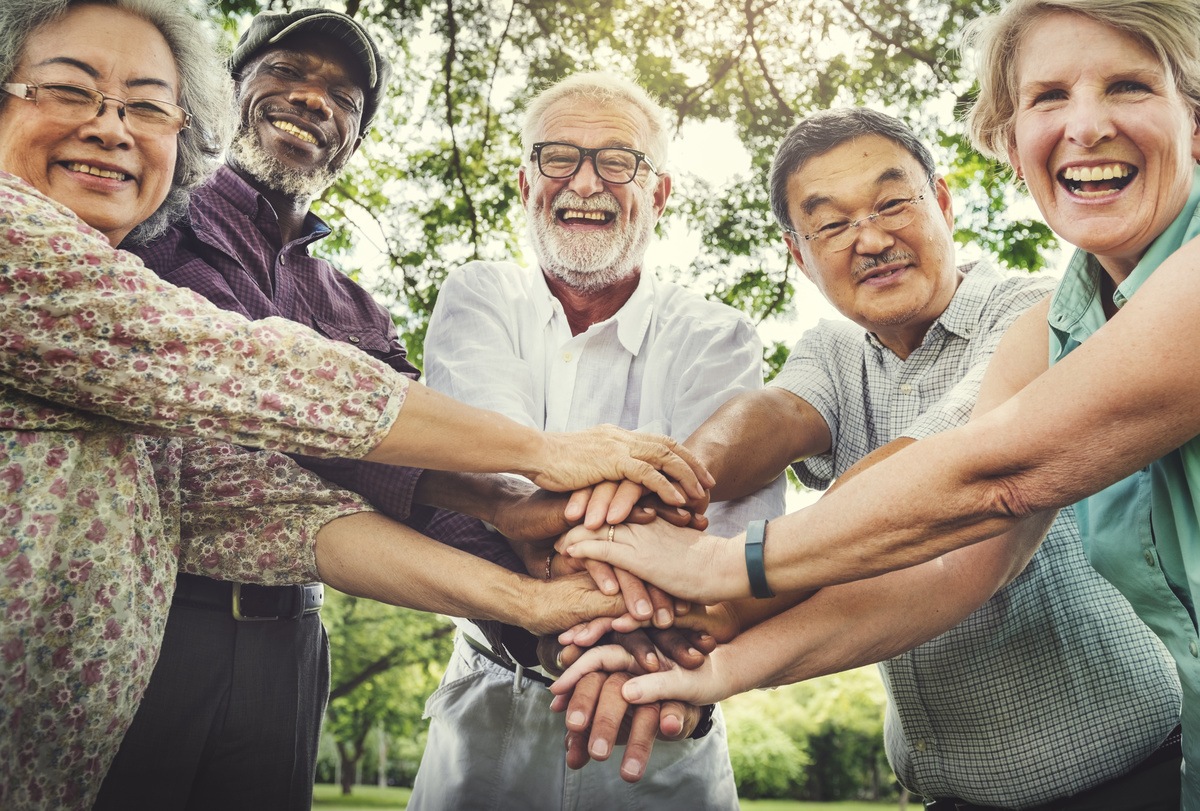 Evergreen Place | Happy group of seniors