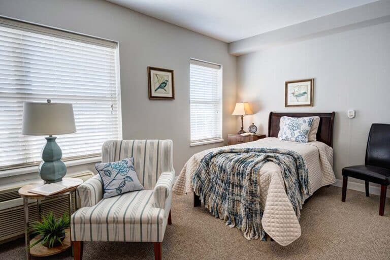 Glenwood Village of Overland Park | Bedroom