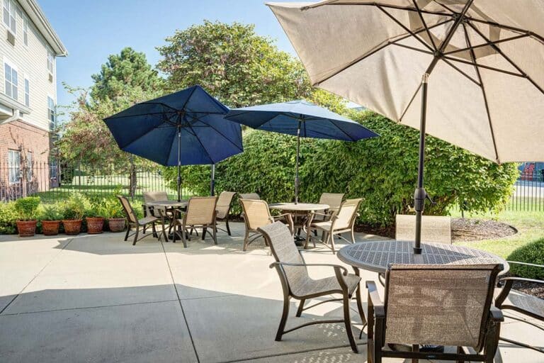 Glenwood Village of Overland Park | Patio Seating