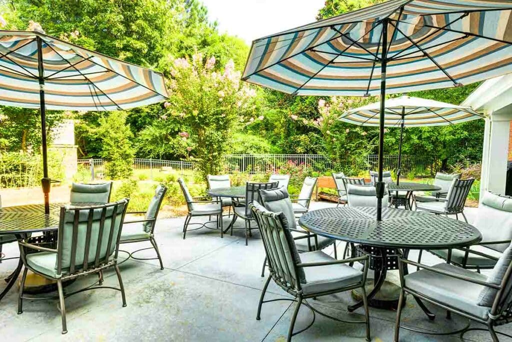 Historic Roswell Place | Patio seating