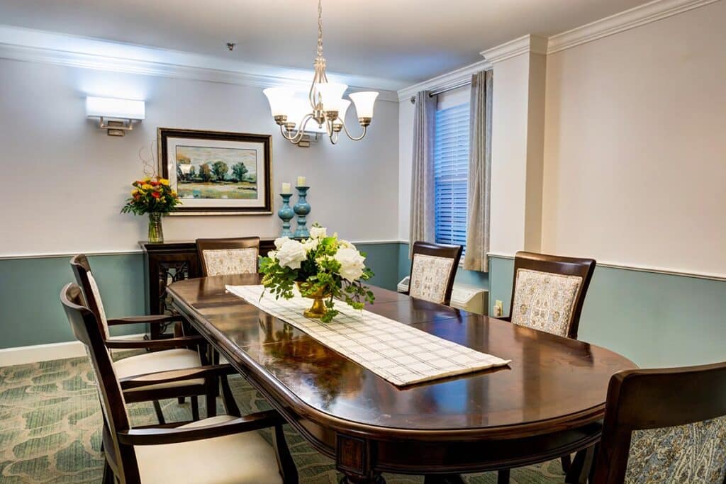 Historic Roswell Place | Long dining table