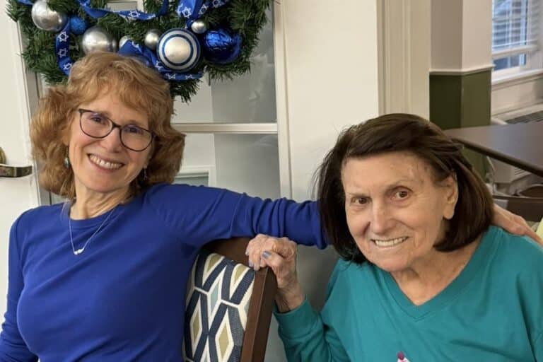 Historic Roswell Place | Senior friends having fun