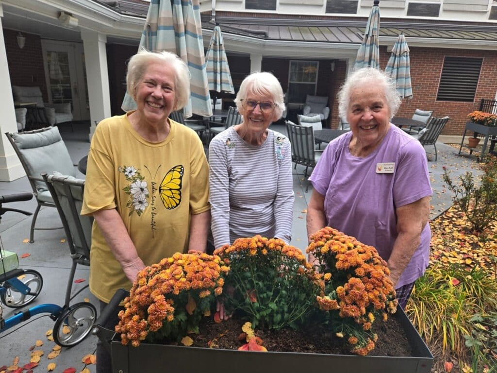 Historic Roswell Place Gardening Club Brings Color to Campus
