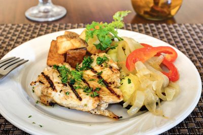 Laketown Village | Chicken with potatoes and vegetables