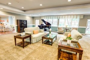 Magnolia Place of Roswell | Community Room