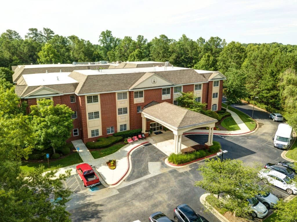 Magnolia Place of Roswell | Building exterior