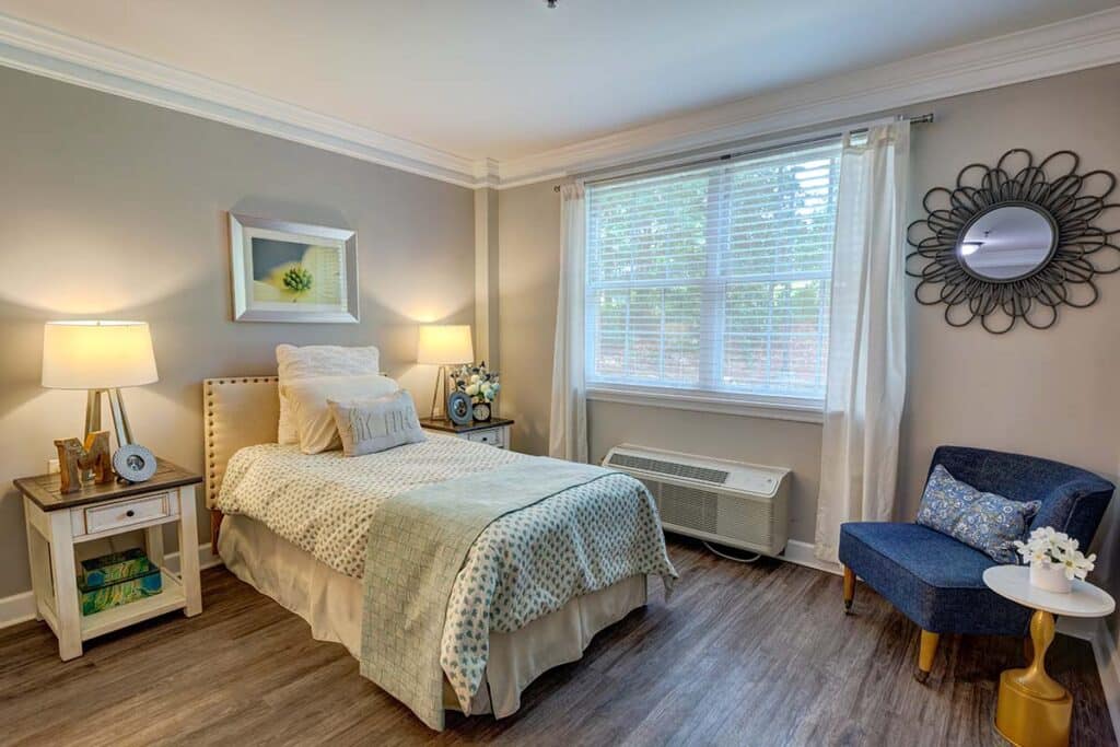 Magnolia Place of Roswell | Studio bedroom