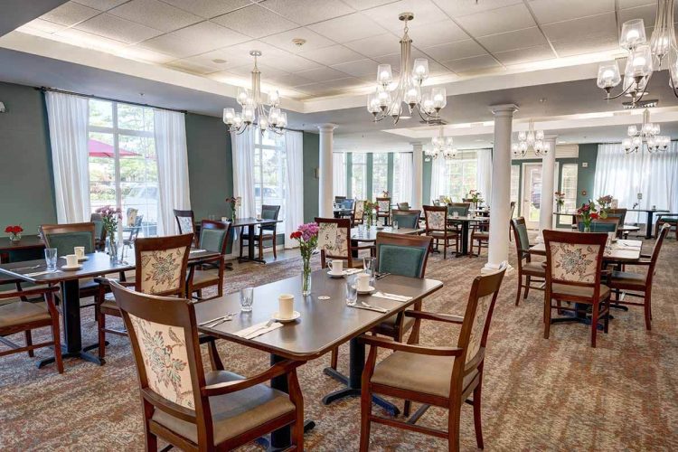 North Point Village | Dining Room