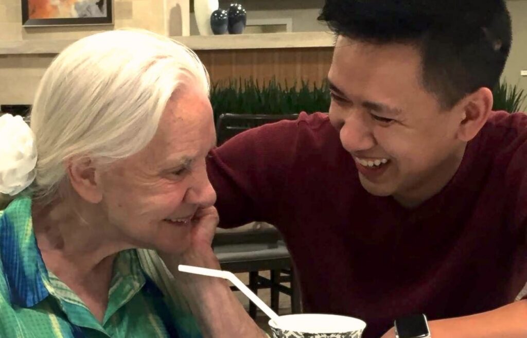 Pegasus Landing of Tanglewood | Resident with associate