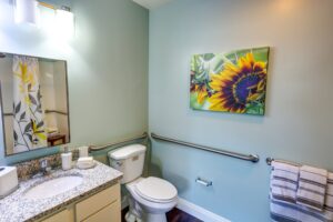 Ridgeland Place | Apartment Bathroom