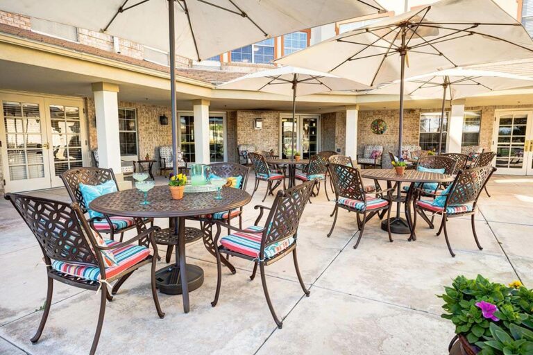 Sun City West Assisted Living | Patio