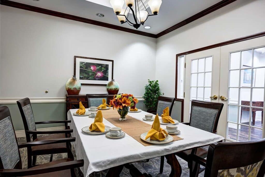 The Farrington at Tanglewood | Dining Room Table