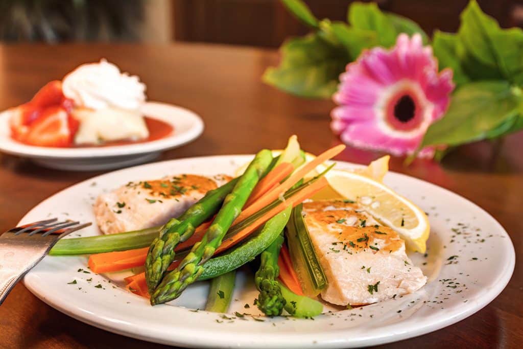 The Rivers at Puyallup | Salmon and vegetables