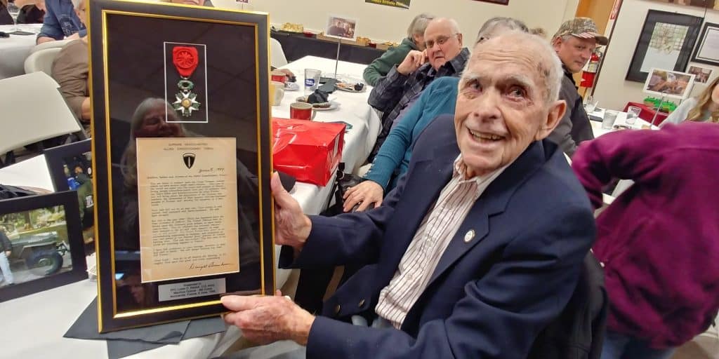 The Rivers at Puyallup | Resident Loren Kissick with award