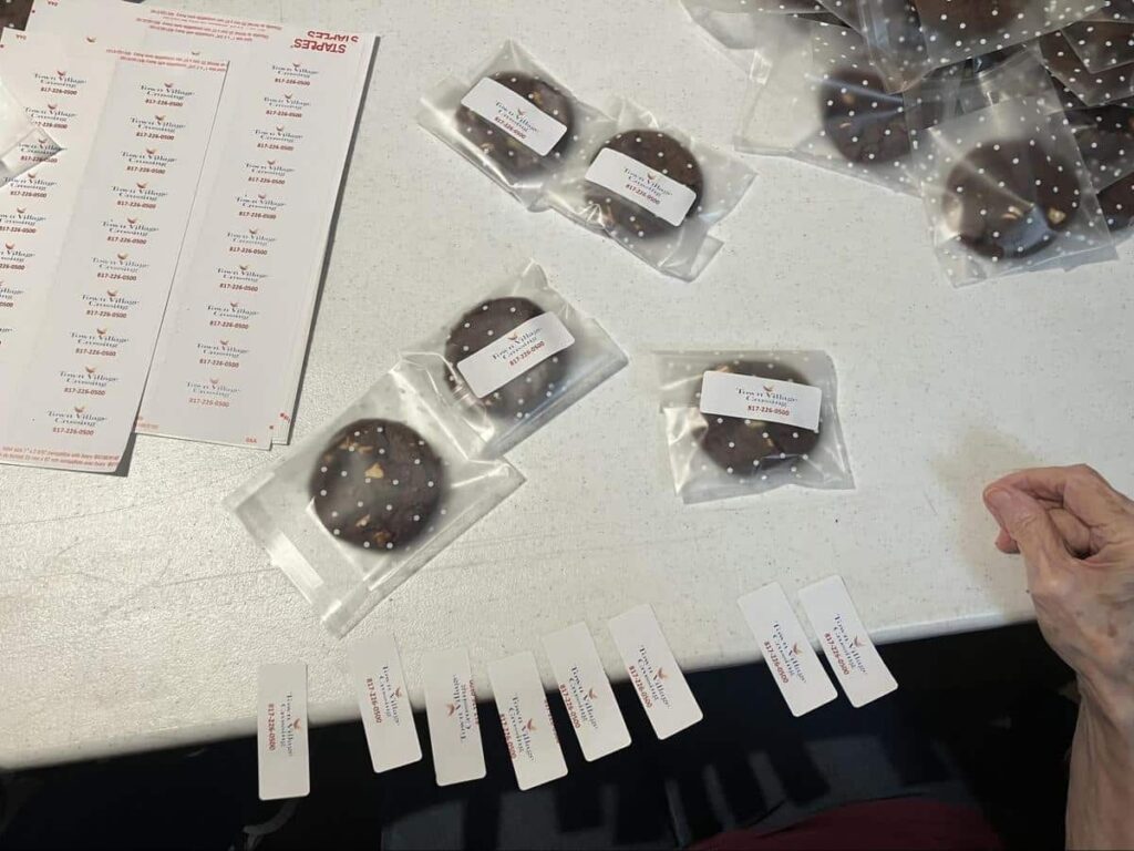 Town Village Crossing | Residents Wrapped 400 Cookies for Local Veterans