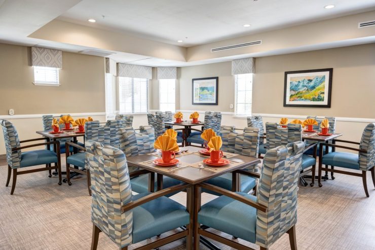 Whispering Winds of Apple Valley | Dining area
