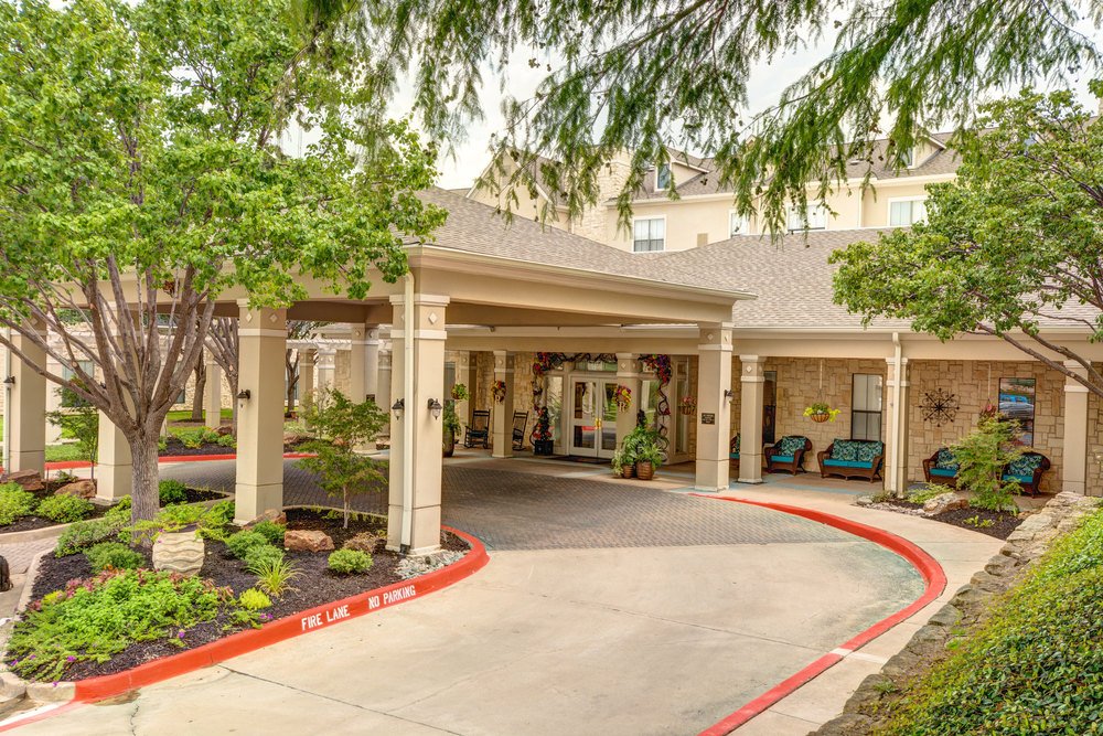 Pegasus Senior Living | Ridgmar Place building exterior