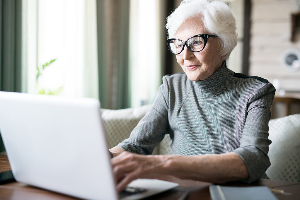 Pegasus Senior Living | Woman using computer